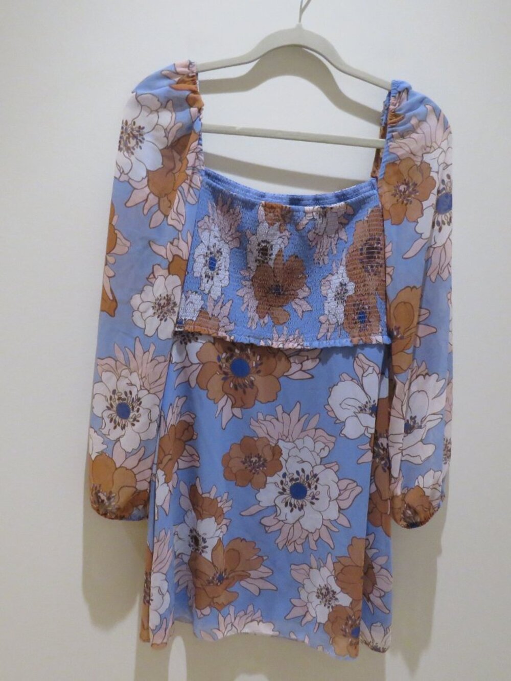 ARITZIA WILFRED Villa Smocked Dress in Soft Iris Poetic Floral Romantic US 6 - Picture 10 of 14